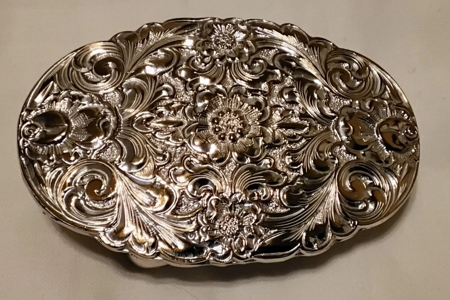 Flower Filigree Western Belt Buckle - Silver & Gold